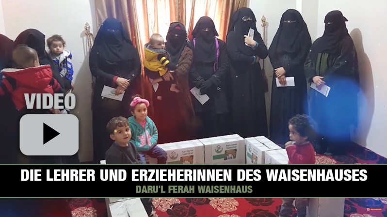 Die Lehrer und Erzieherinnen des Waisenhauses